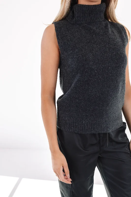 Early Bird Off To Vermont Sweater Tank - Charcoal