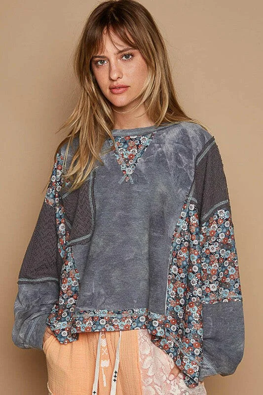 Time-Limited Offer POL Floral Patchwork Round Neck Knit Top