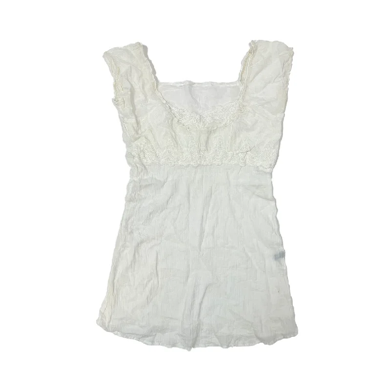 Weekend Specials to Enjoy Lace Layered Vest