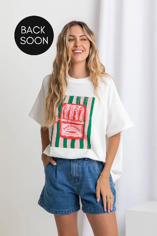 Special Discount Rylee Relaxed-Fit Graphic Tee - Sardines Print