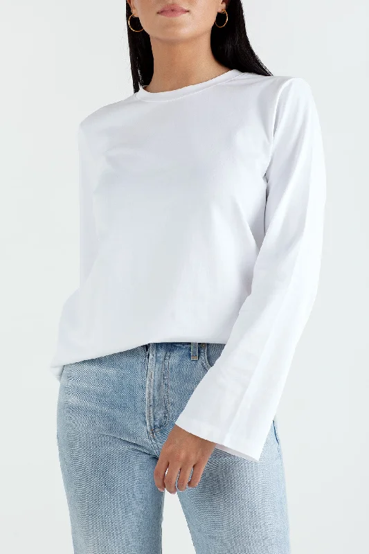 Exclusive Savings "The Anna Longsleeve" - Boyfriend T-shirt (White)