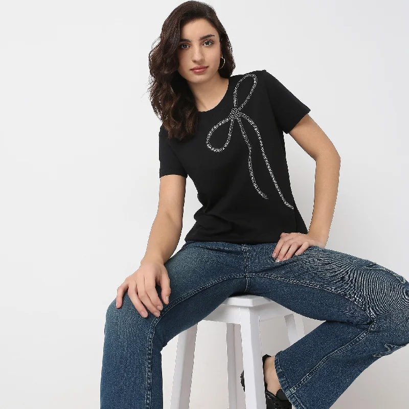 Weekend Discounts to Snag Regular Fit Graphic T-Shirt