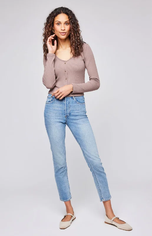 Unbeatable Deal Zahara Ribbed V-Neck Top