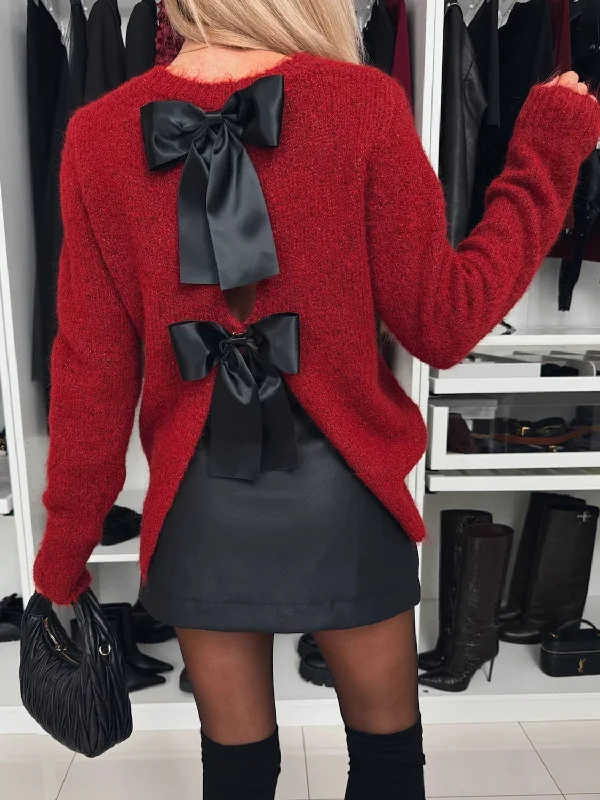 Weekend Bargains to Love Bow Slit Back Round Neck Sweater | Holiday Sweater | Winter Fashion Weekend Bargains to Love Bow Slit Back Round Neck Sweater | Holiday Sweater | Winter Fashion