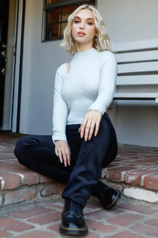 Mega Sale Soft Flannel Cut-Out Mock Neck Bodysuit /3-2-1