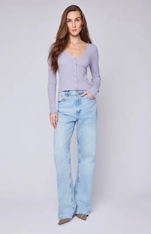 Unbeatable Prices Mia V-Neck Pullover Top