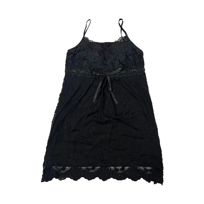 Weekend Specials to Relish Lace Ribbon Layered Dress