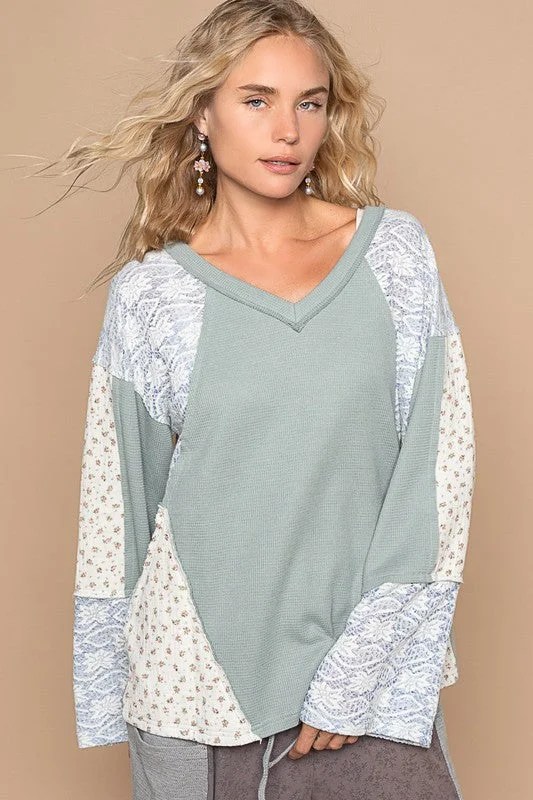 Year-End Clearance POL Lace Floral Round Neck Knit Top