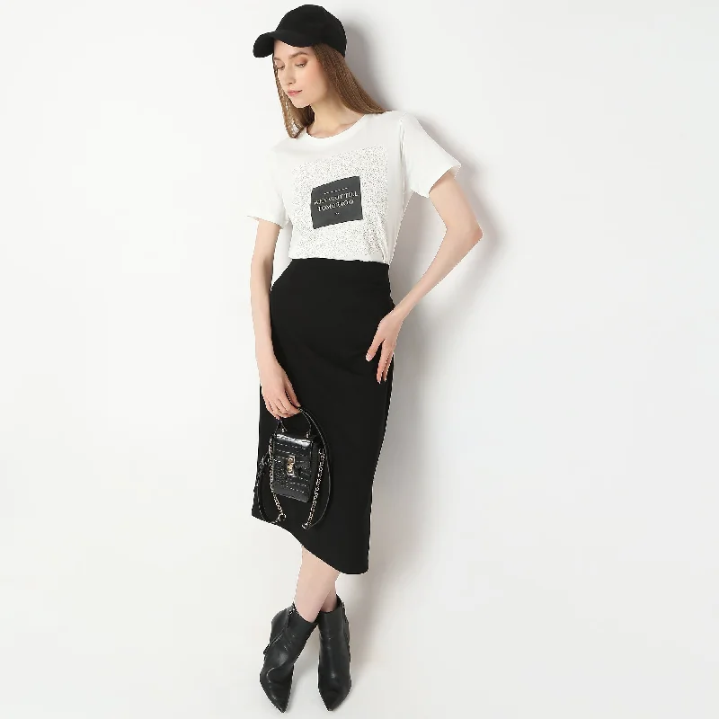 Discount Extravaganza Regular Fit Graphic T-Shirt