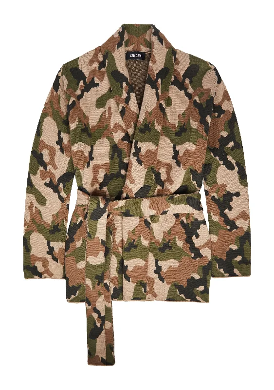 Take Advantage Augustus Robe