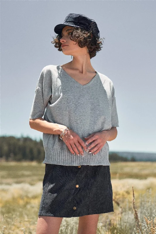Act Now Grey V-Neck Short Sleeve Loose Fit Rib Hem Knit Top
