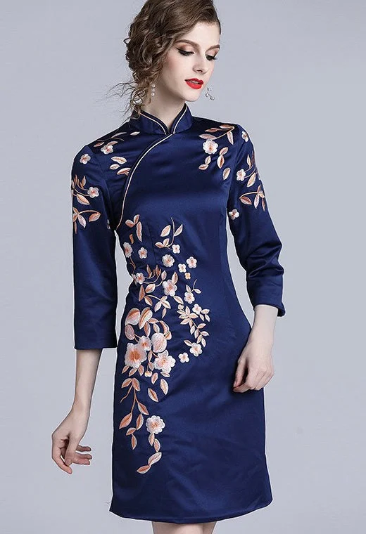Closeout Sale Floral Embroidered Qipao Dress