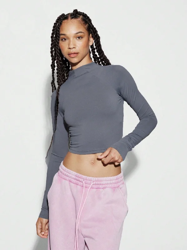 Exclusive Preview SUMWON WOMEN Raglan Mock Neck Slim Fit Sleeve Crop Top