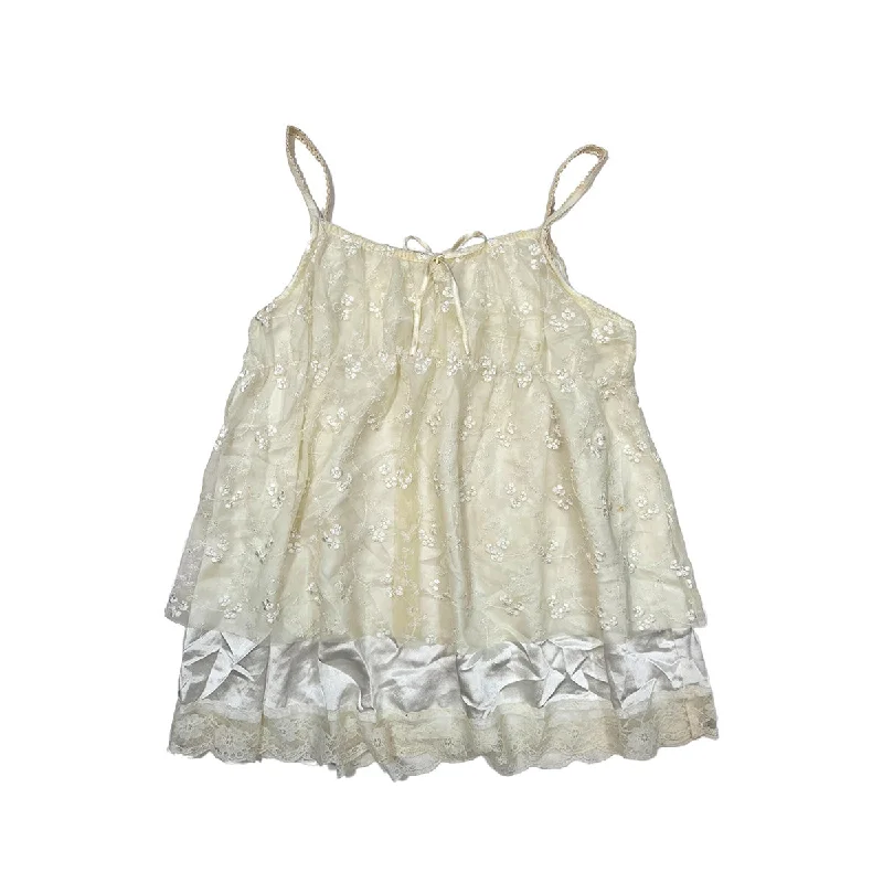 Weekend Discounts to Relish Lace Pattern Camisole