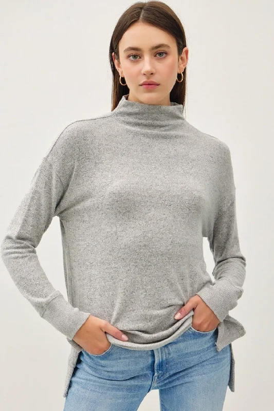 Weekend Discounts to Indulge In Side Slit Mock Neck Top - Grey