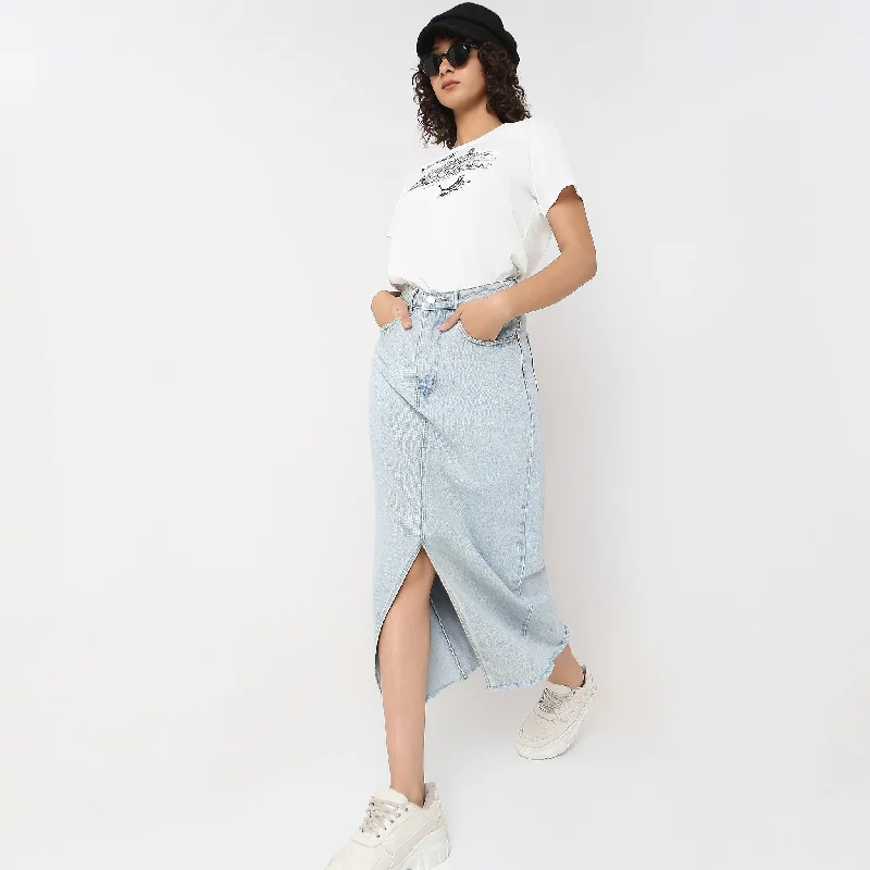 Weekend Deals That Amaze Regular Fit Graphic T-Shirt